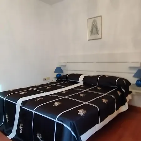 Roma27 Apartment *